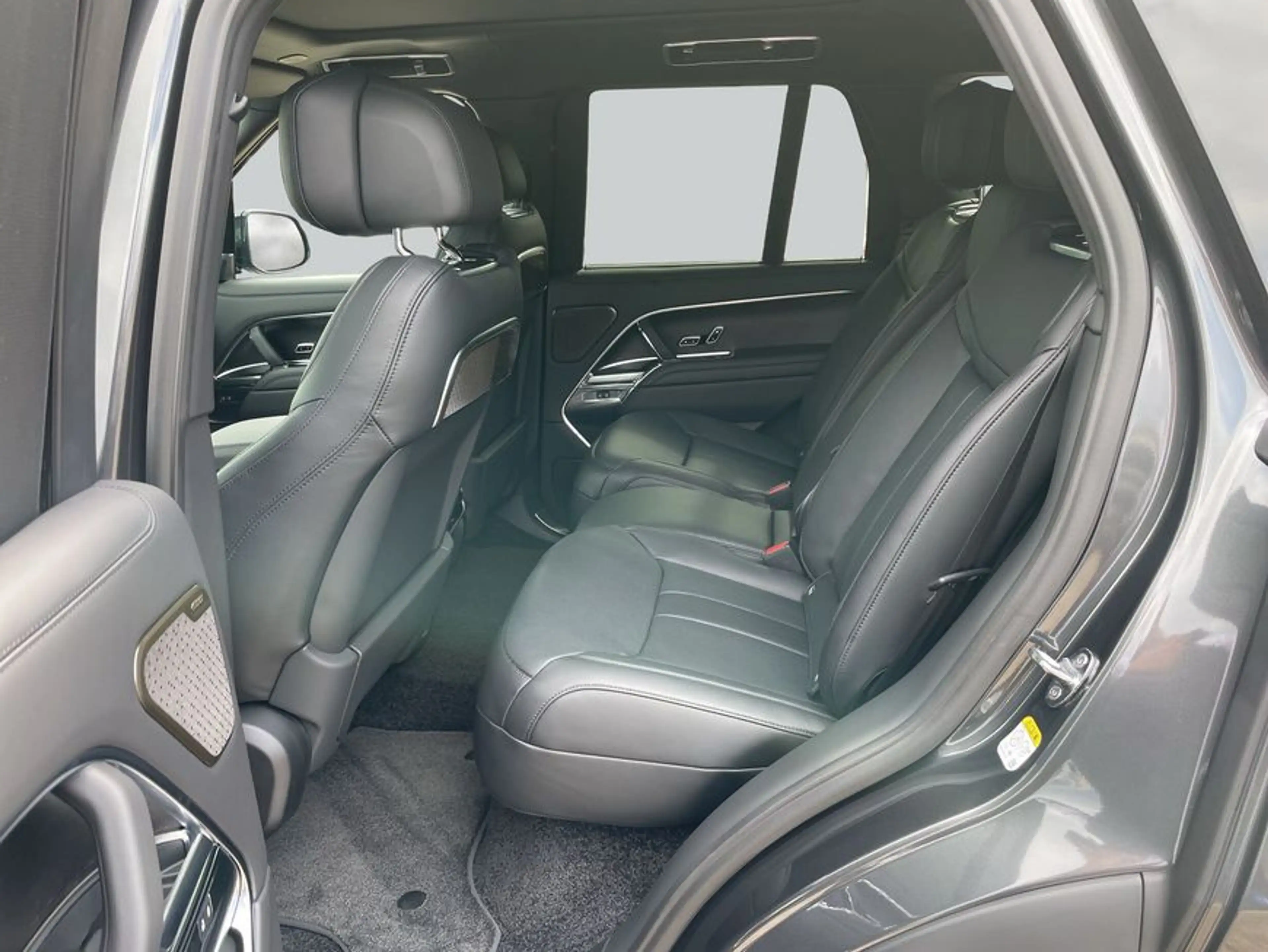Land Rover Range Rover P550e Hybrid Autobiography 280 kW, 5-t — photo 5