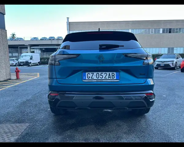 Renault Austral view 8