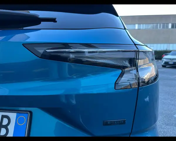 Renault Austral view 11