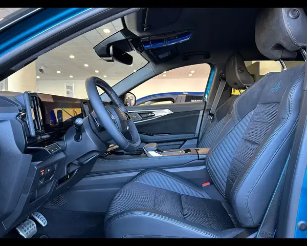 Renault Austral view 13