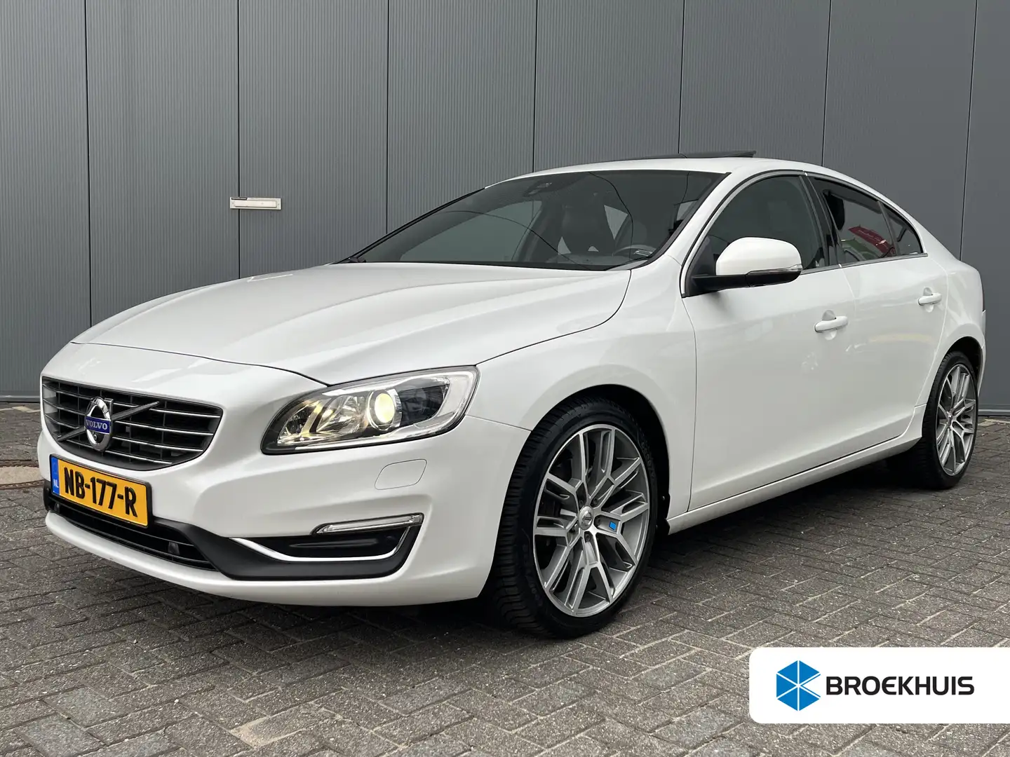 Volvo S60 2.0 T5 245pk Summum Polestar Automaat | Xenon | Le Alb - 1