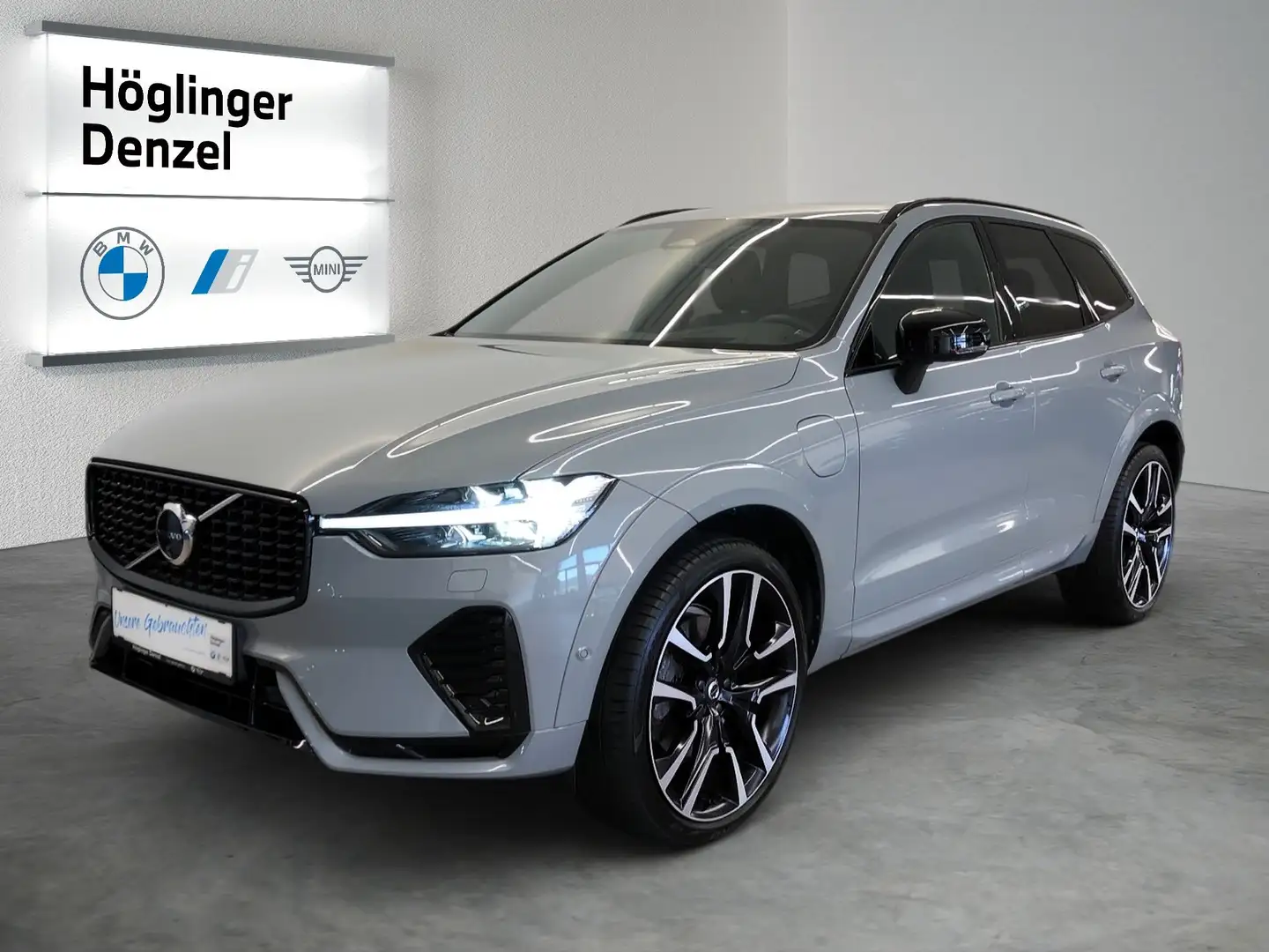 Volvo XC60 XC60 T6 AWD Recharge PHEV Ulti Grau - 2