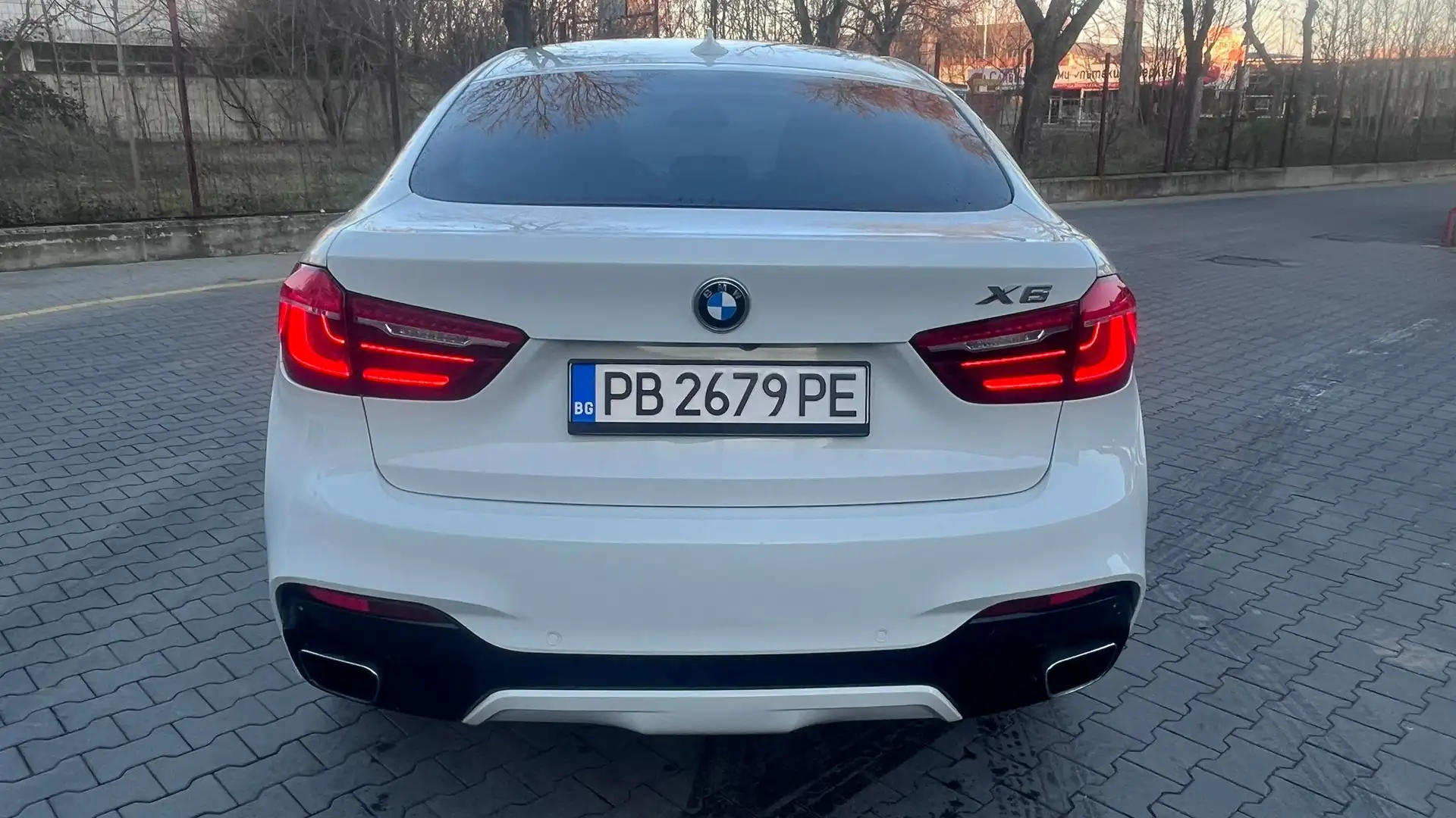 BMW X6 xDrive35i Sport Activity Coupé Aut. - 2