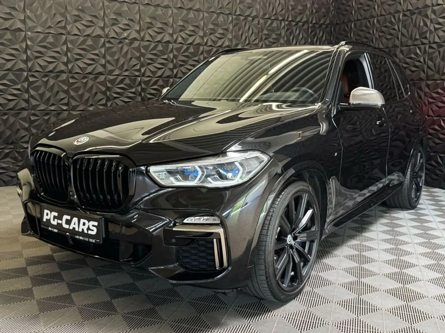 BMW X5 M 50d Noir - 1