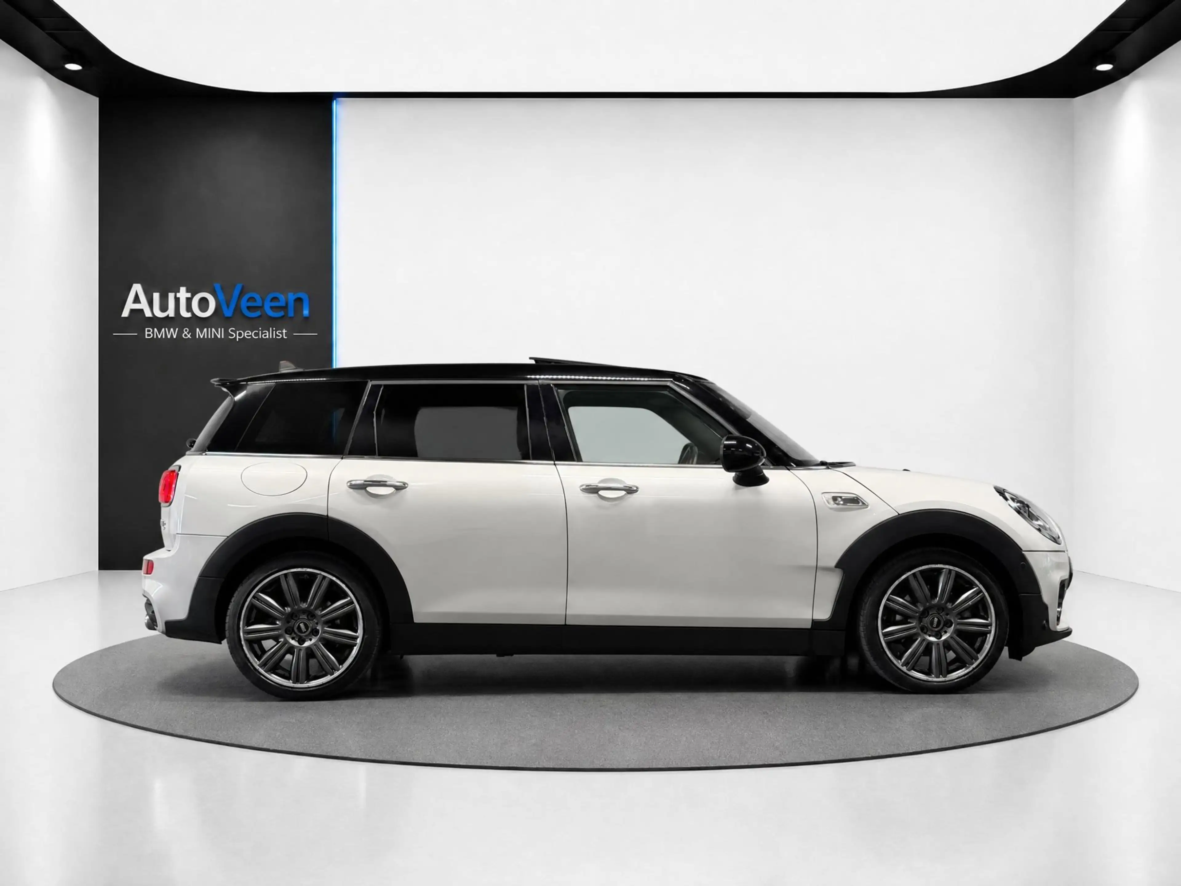 MINI Cooper S Clubman 2.0 Chili Serious Business (PANO, LED, HUD, H&K AU — photo 15