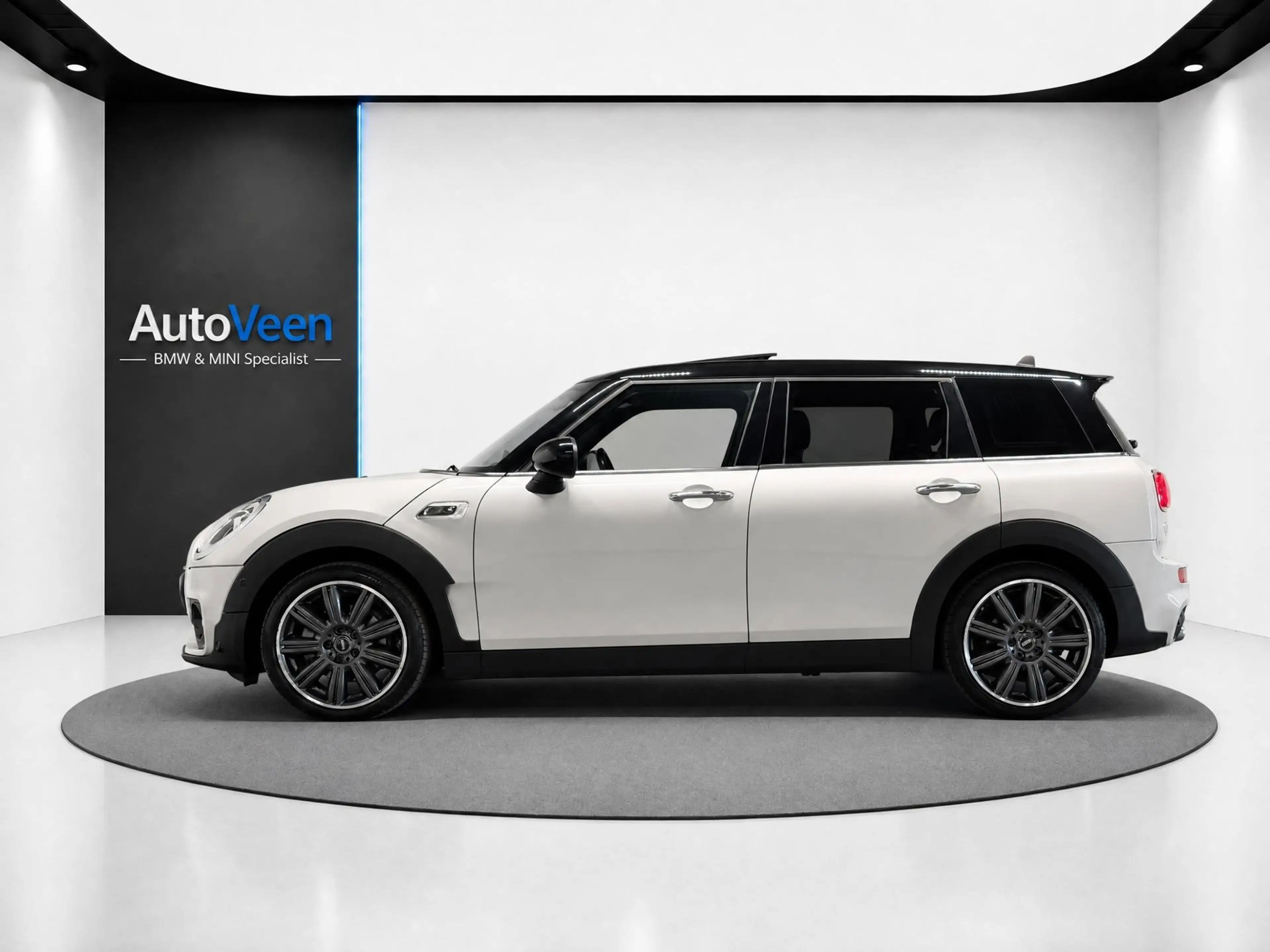 MINI Cooper S Clubman 2.0 Chili Serious Business (PANO, LED, HUD, H&K AU — photo 3