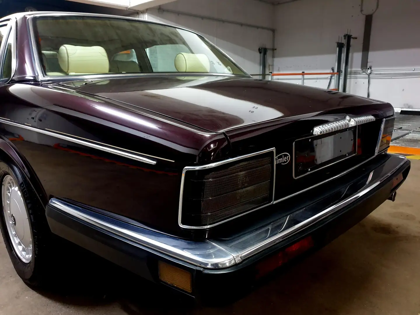 Jaguar Daimler Jaguar-Daimler 4.0 Autom.*2. Hand nur 59860 Km1993 Schwarz - 1