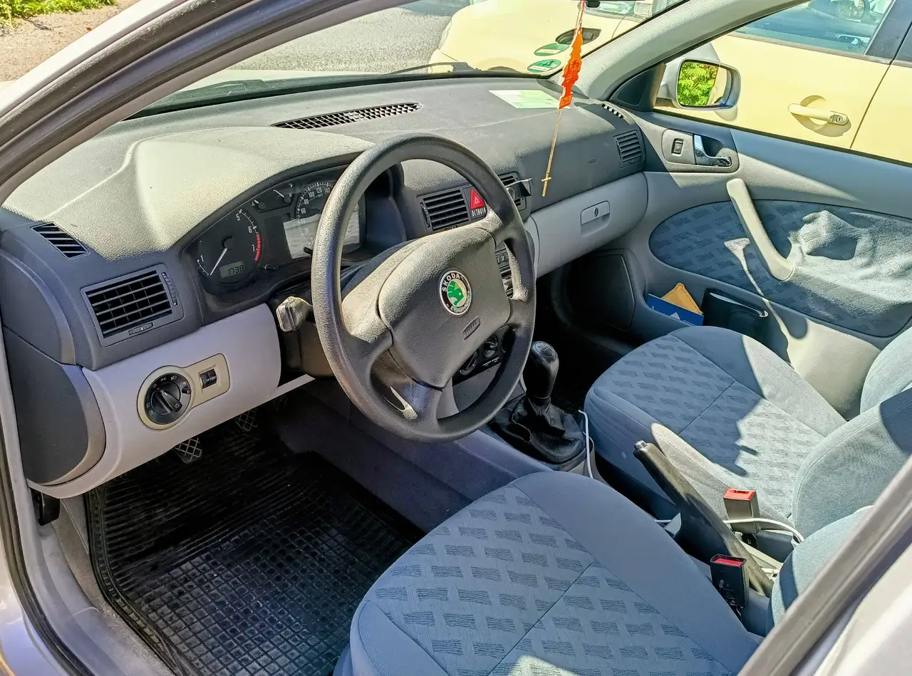 Skoda Octavia 1.6 SLX, foto 9
