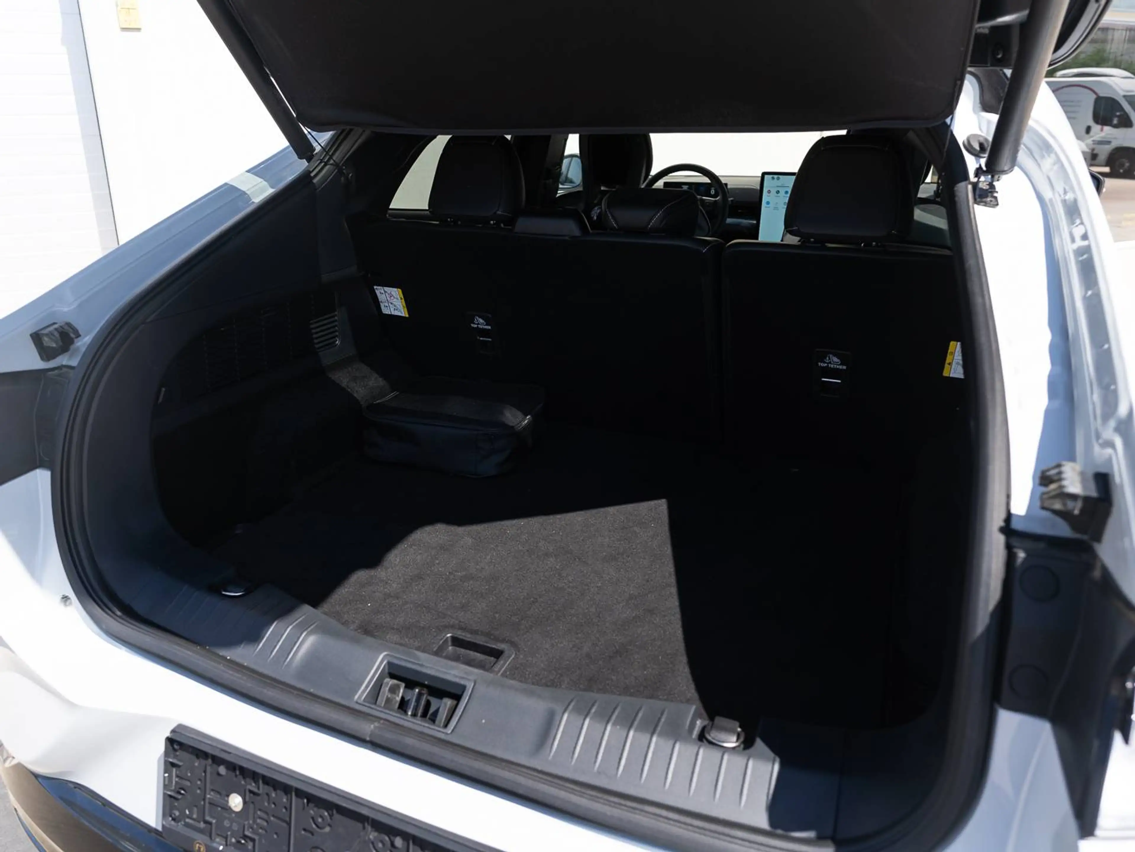 Ford Mustang Mach-E 99 kWh l GT l AWD l Extended Range l Pano l B&O l Space l Premium — photo 15