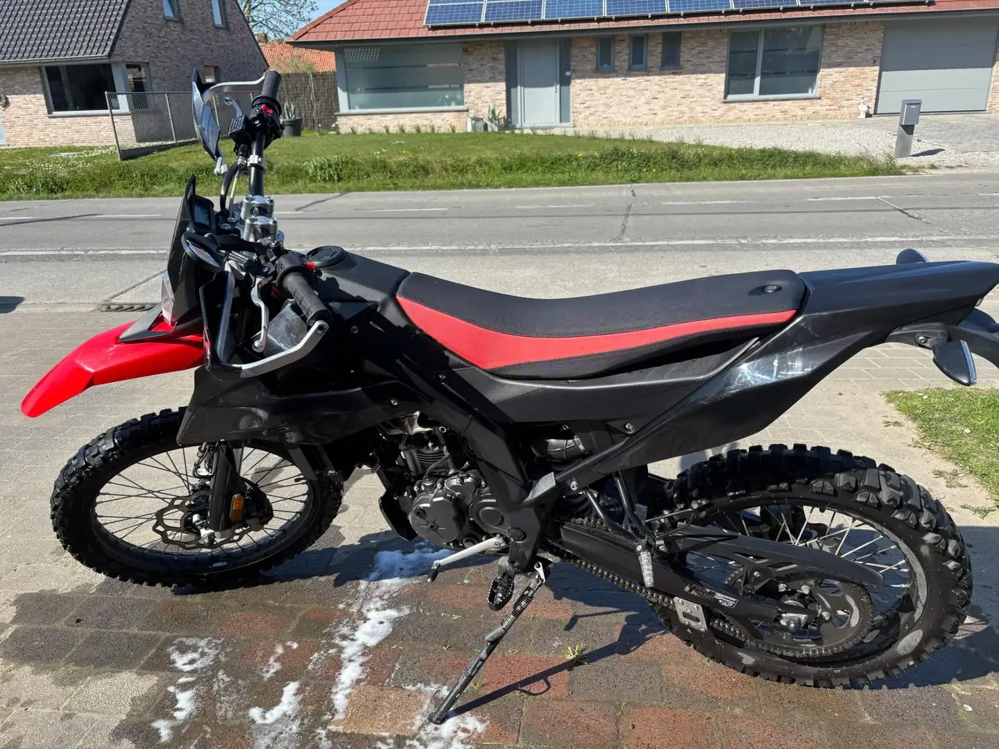 Aprilia RX 125 Red - 1