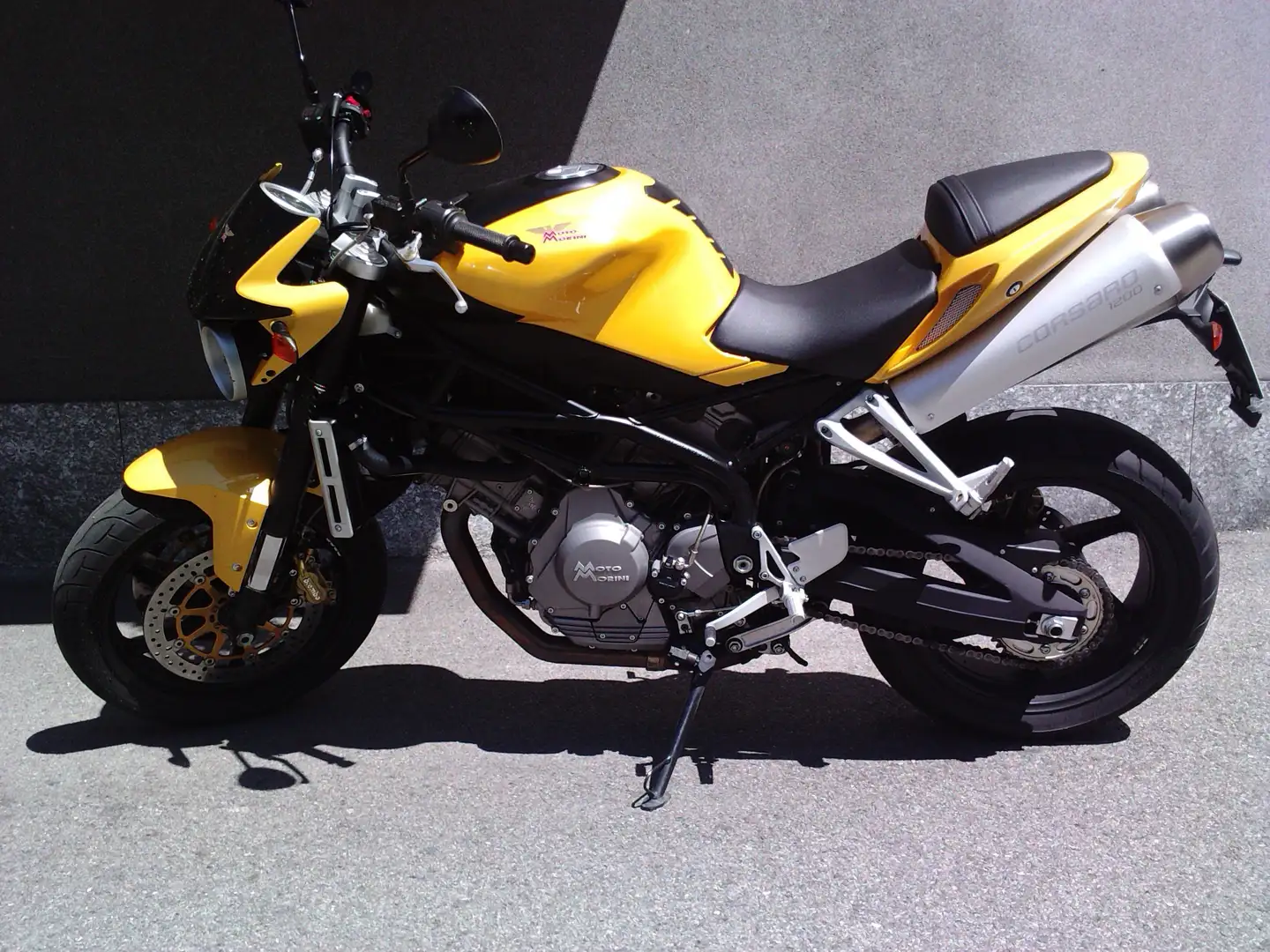 Moto Morini Corsaro 1200 Corsaro Giallo/Nero Galben - 2