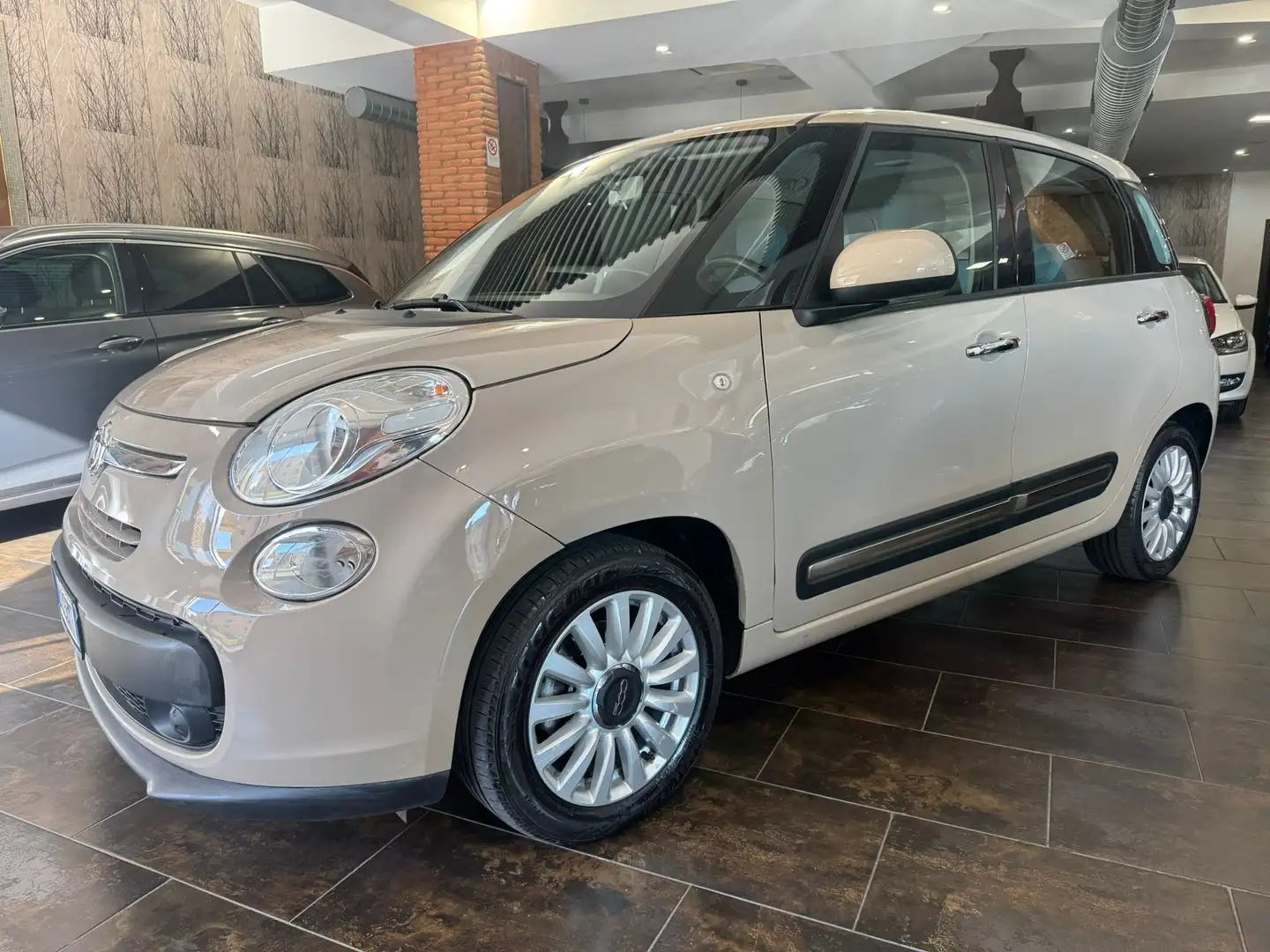 Fiat 500L 500L 2012 1.4 Lounge 95cv Beige - 1