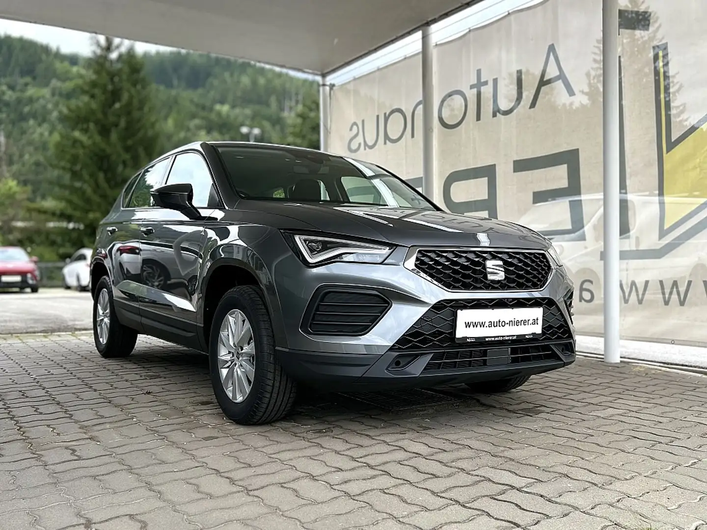 SEAT Ateca 1,0 TSI Reference Edition Gri - 2
