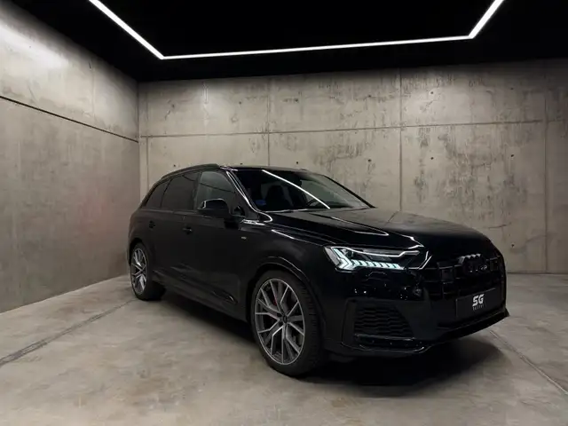2023 Audi Q7 in Black for sale