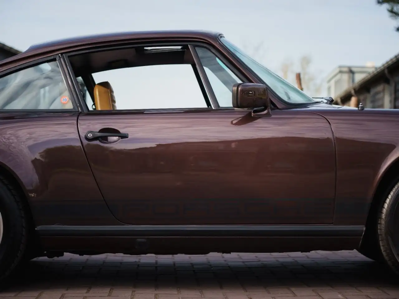 Porsche 911 3.0 SC Coupe - Palisander Metallic (474), foto 11
