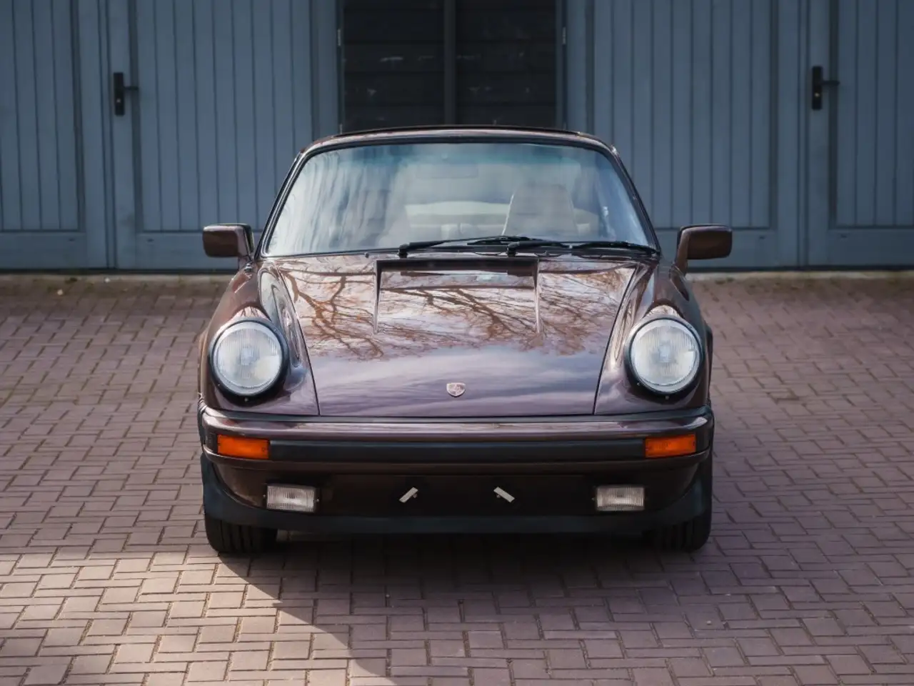 Porsche 911 3.0 SC Coupe - Palisander Metallic (474), foto 4