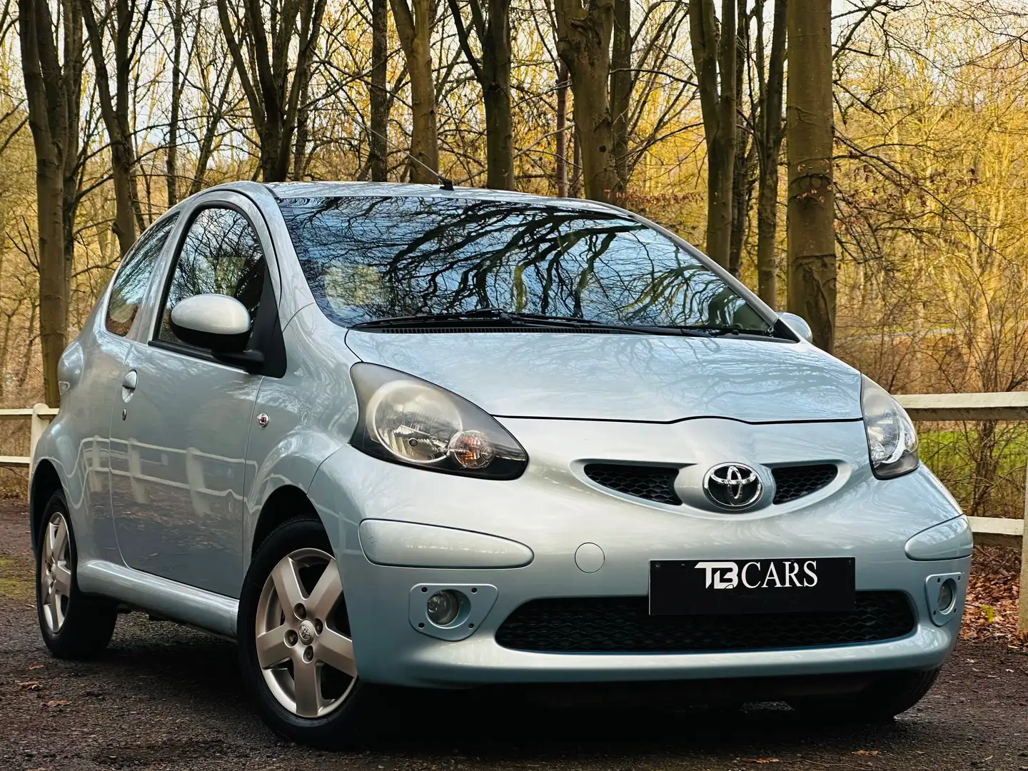 Toyota Aygo /// BOITE AUTOMATIQUE \\\ Blau - 2