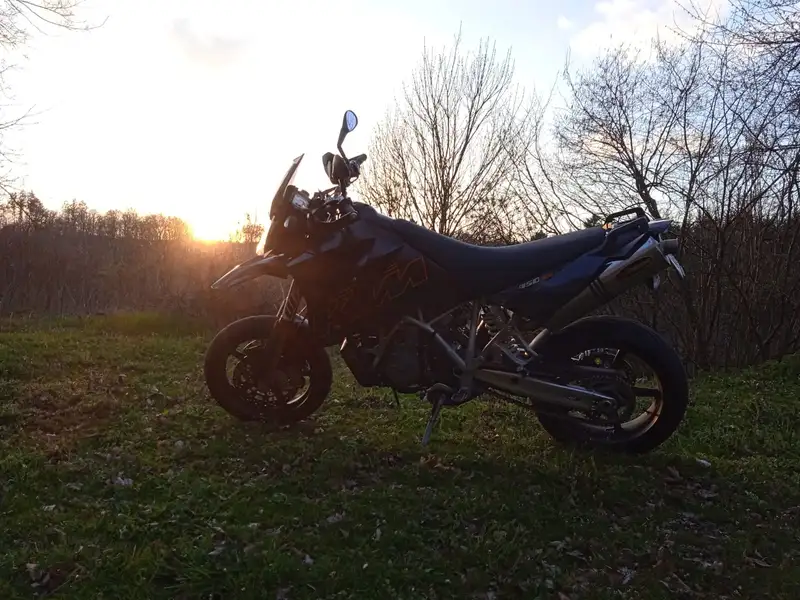 KTM 950 Supermoto - foto 5
