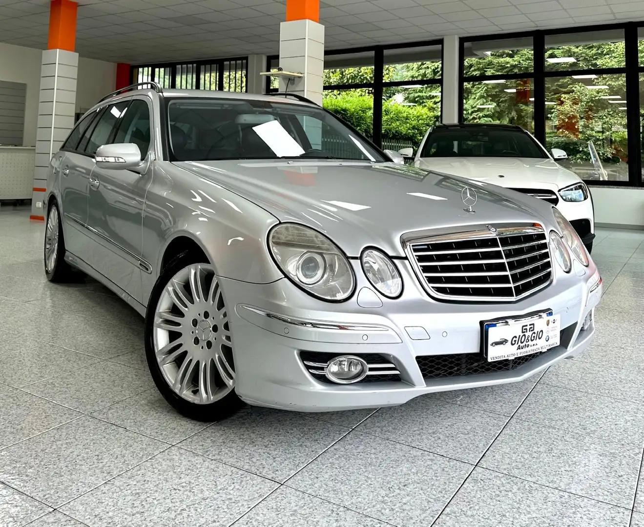 Mercedes-Benz E 280 E SW 280 cdi V6 Avantgarde Argintiu - 2