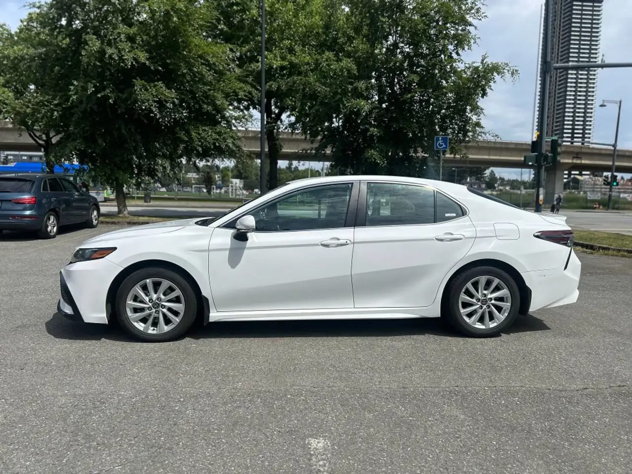 Toyota Camry снимка Toyota Camry