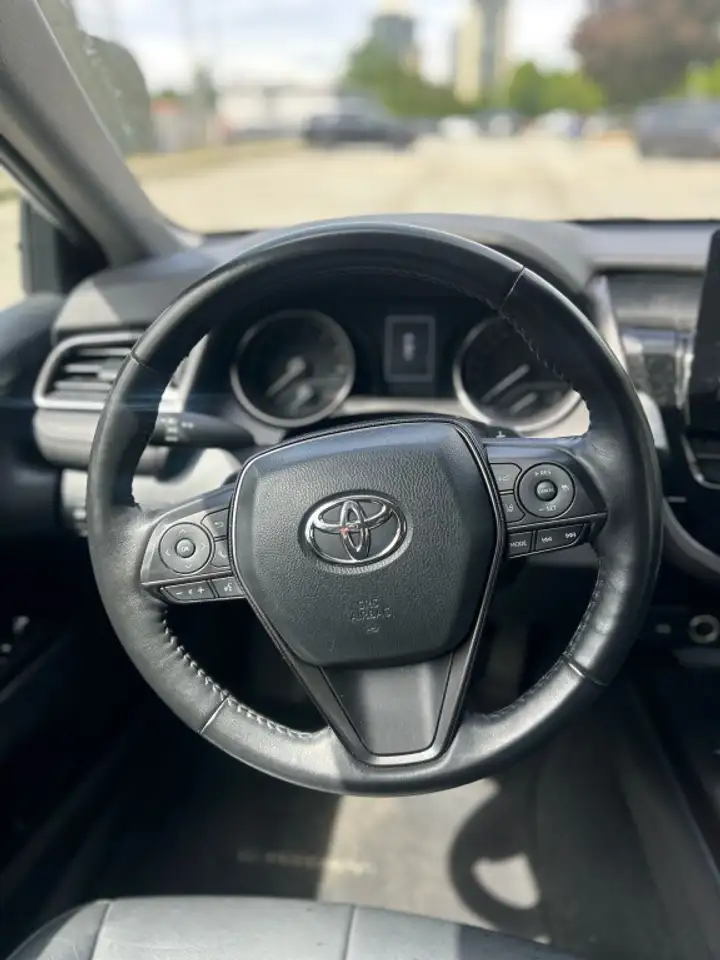 Toyota Camry снимка Toyota Camry