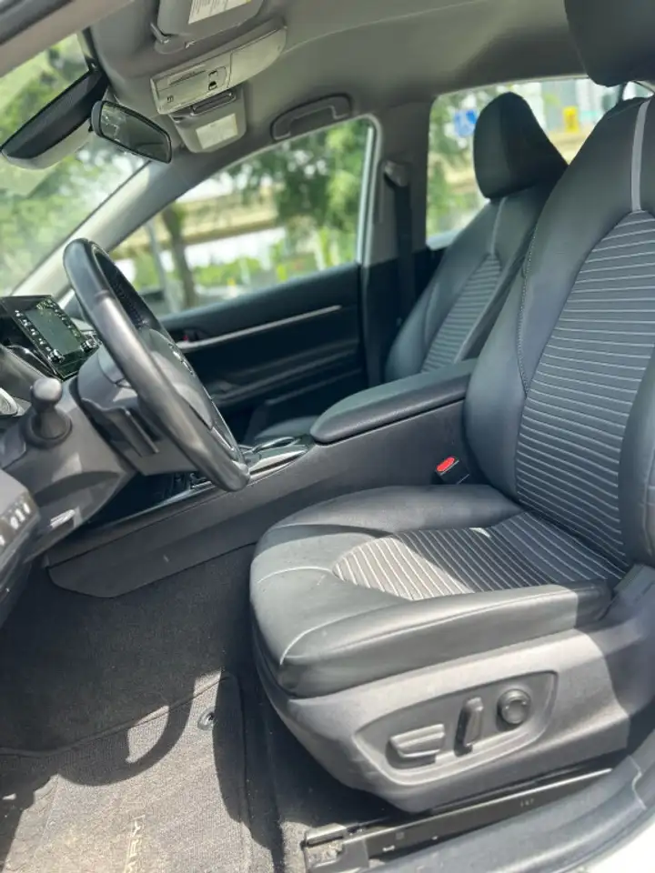 Toyota Camry снимка Toyota Camry