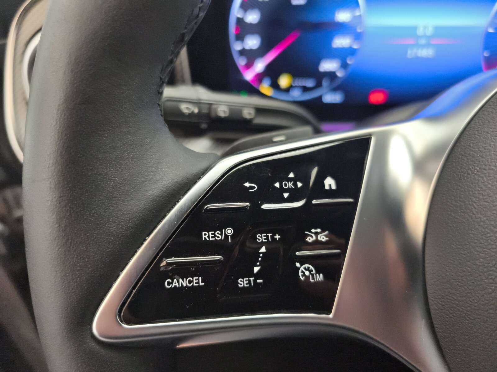 Mercedes-Benz V 220