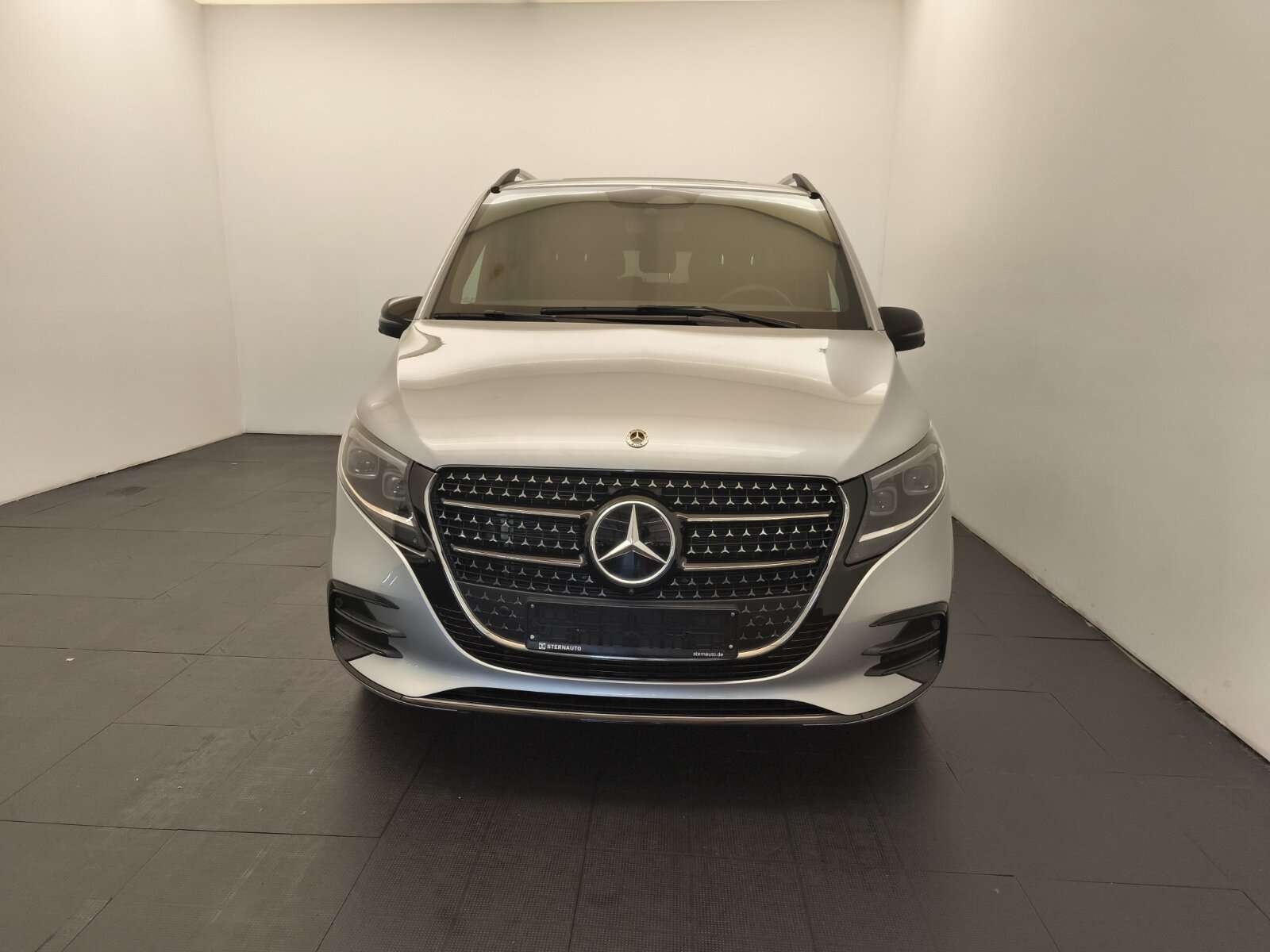 Mercedes-Benz V 220