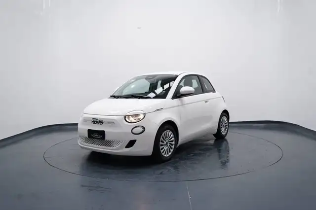 Fiat 500e Action Berlina 43 kWh pacchetto Tech