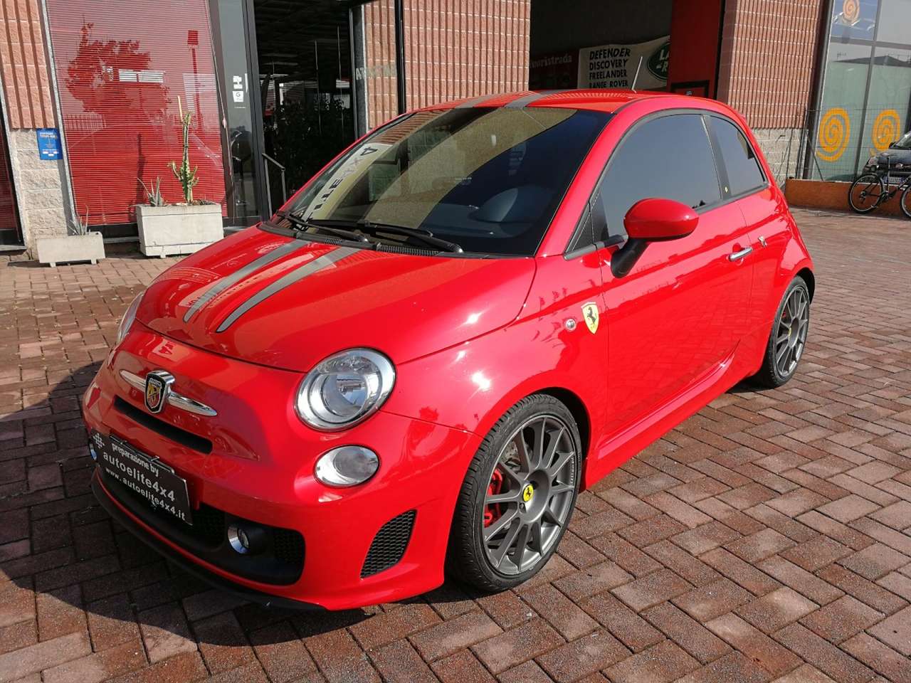 Abarth 500 DEALERS FERRARI EDITION N° 126/200
