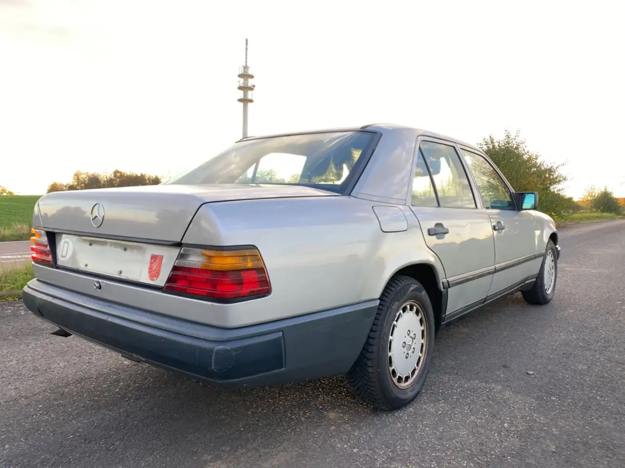 Mercedes-Benz 250 Mercedes 124 ,250 Diesel, Oldtimer, foto 7