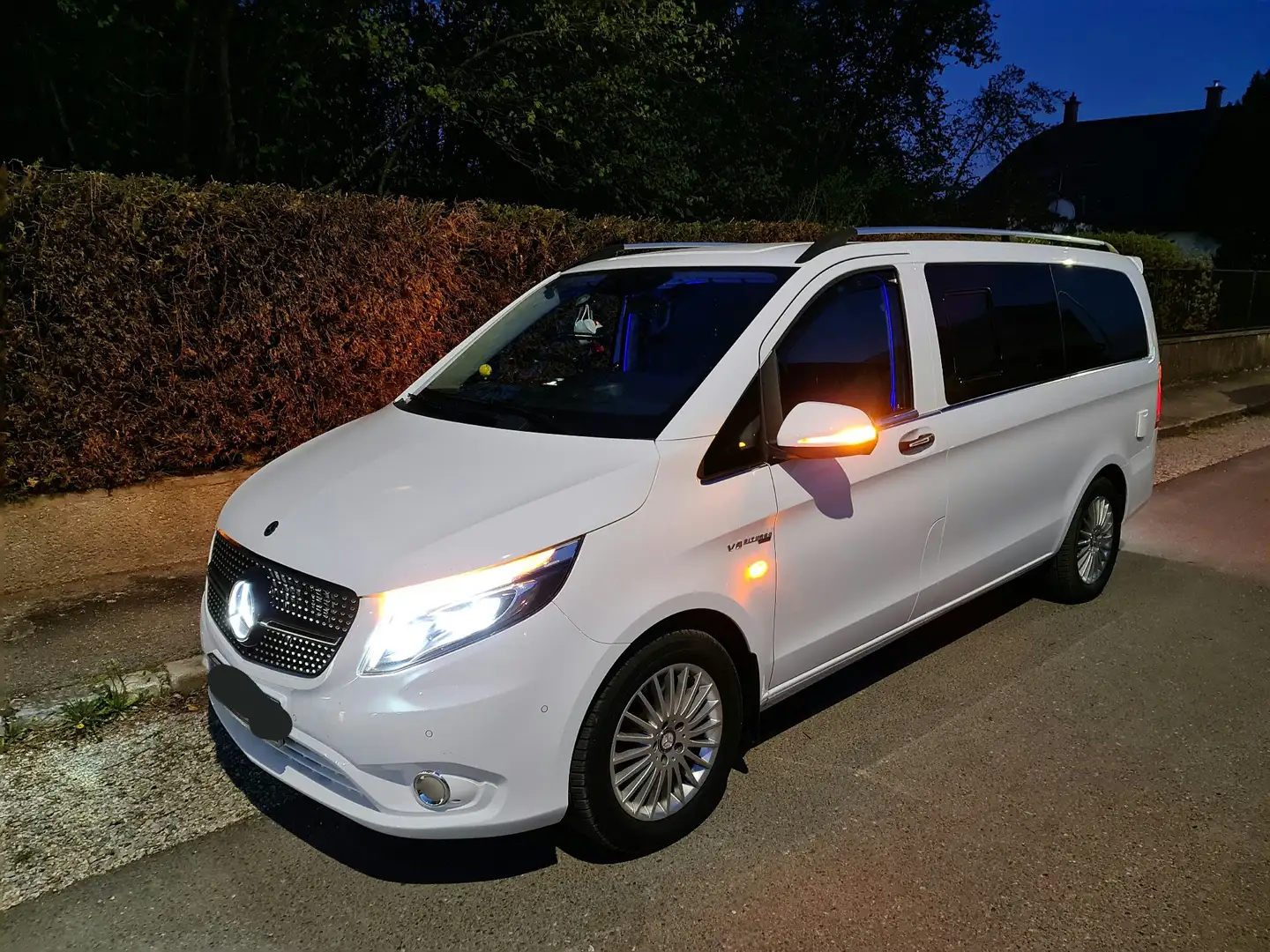 Mercedes-Benz Vito 119 lang Aut., Camper Ausbau, viele Extras Weiß - 1