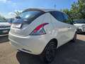 Lancia Ypsilon 1.0 HYBRID 71CV GOLD EDITION Blanc - thumbnail 6