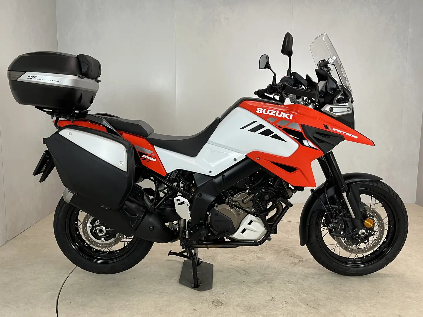 Suzuki V-Strom 1050 DL Oranje - 1