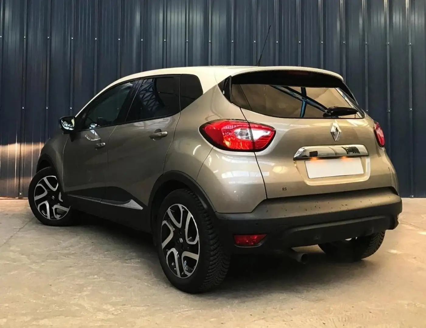 Renault Captur 0.9 TCE 90 - Garantie 1 an - Caméra de recul - Carplay Gris - 2