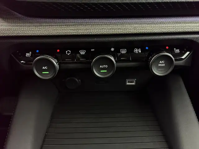 Citroen C5 X view 12