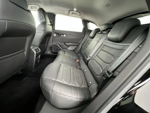 Citroen C5 X view 8