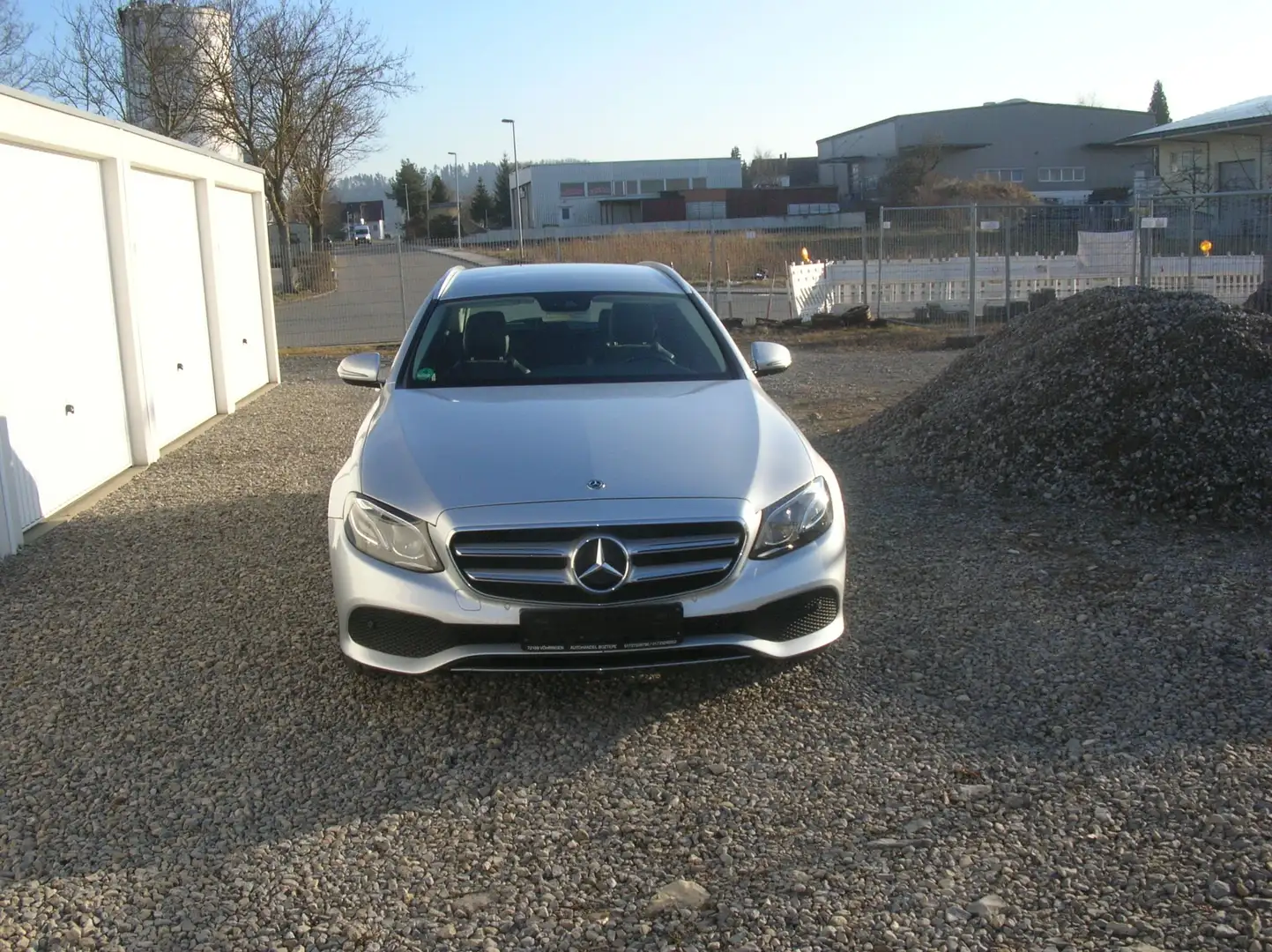Mercedes-Benz E 220 E 220 d T - Navi-AHK-Klima-Kamera-PDC.. Grau - 2