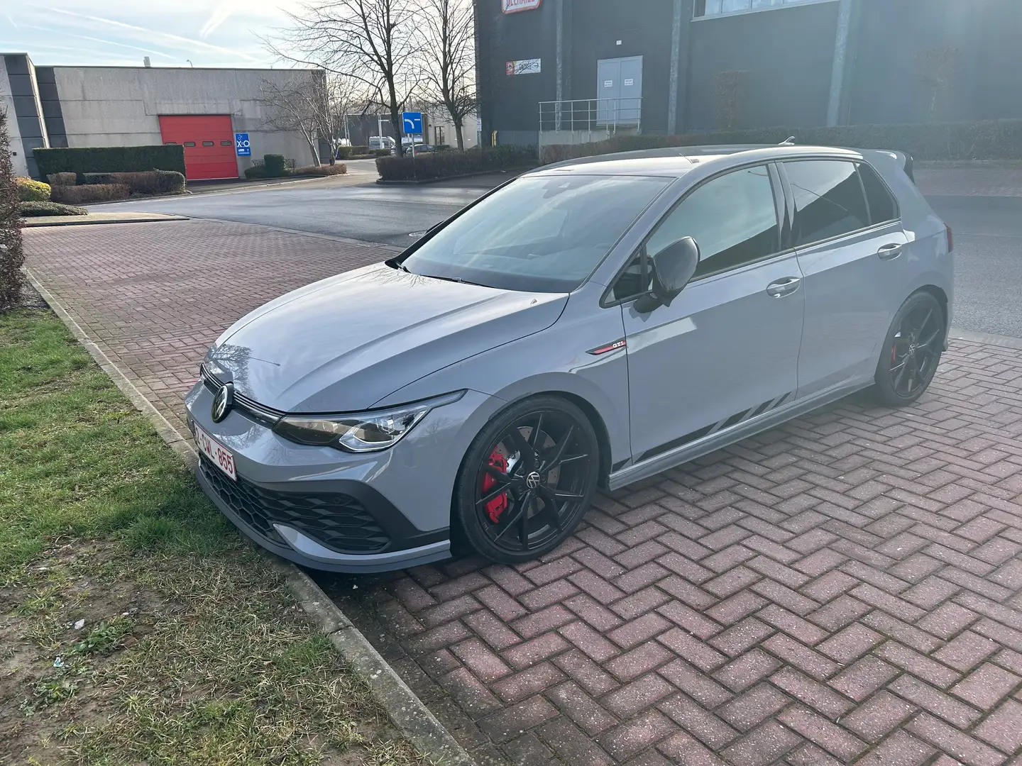 Volkswagen Golf GTI Golf 2.0 TSI GTI Clubsport OPF DSG Gris - 1