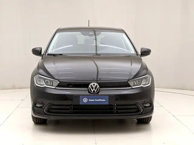 Volkswagen Polo view 2