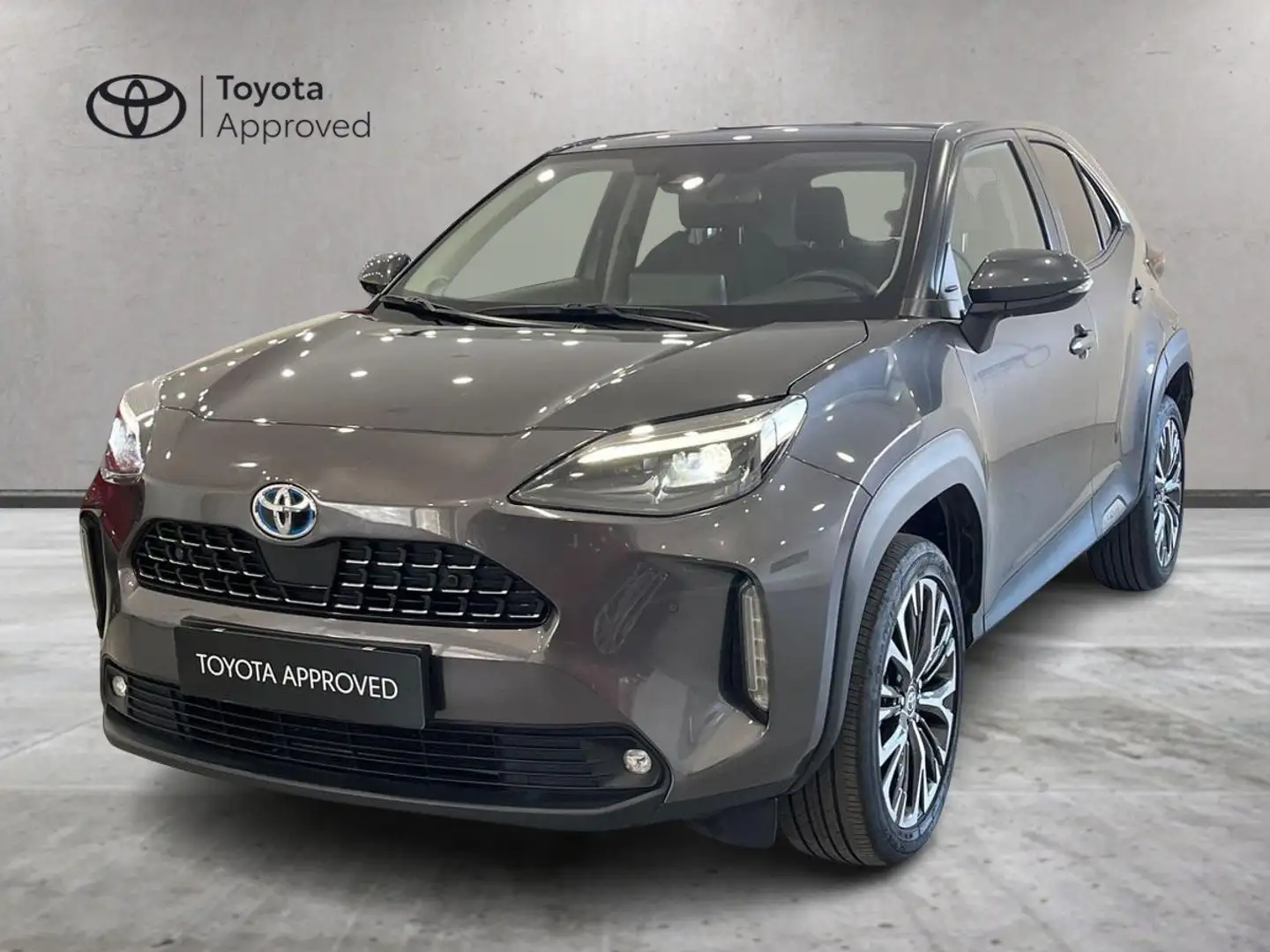 Toyota Yaris Cross Yaris Cross 1.5h Lounge fwd 116cv e-cvt Grigio - 1