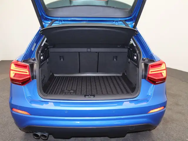 Audi Q2 view 7
