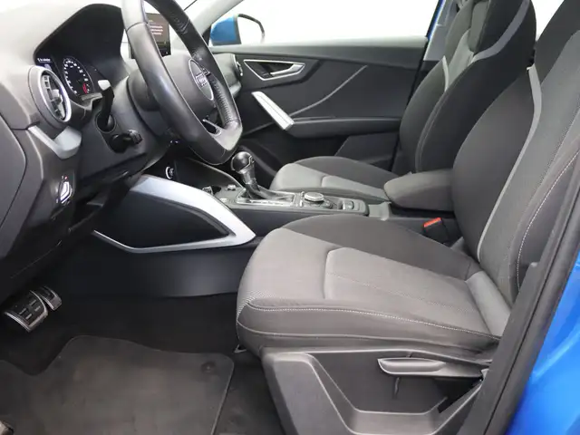 Audi Q2 view 13