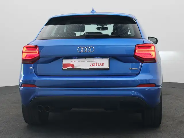 Audi Q2 view 6
