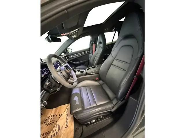 Porsche Panamera 4 E-Hybrid Platinium Edition Ansicht 8
