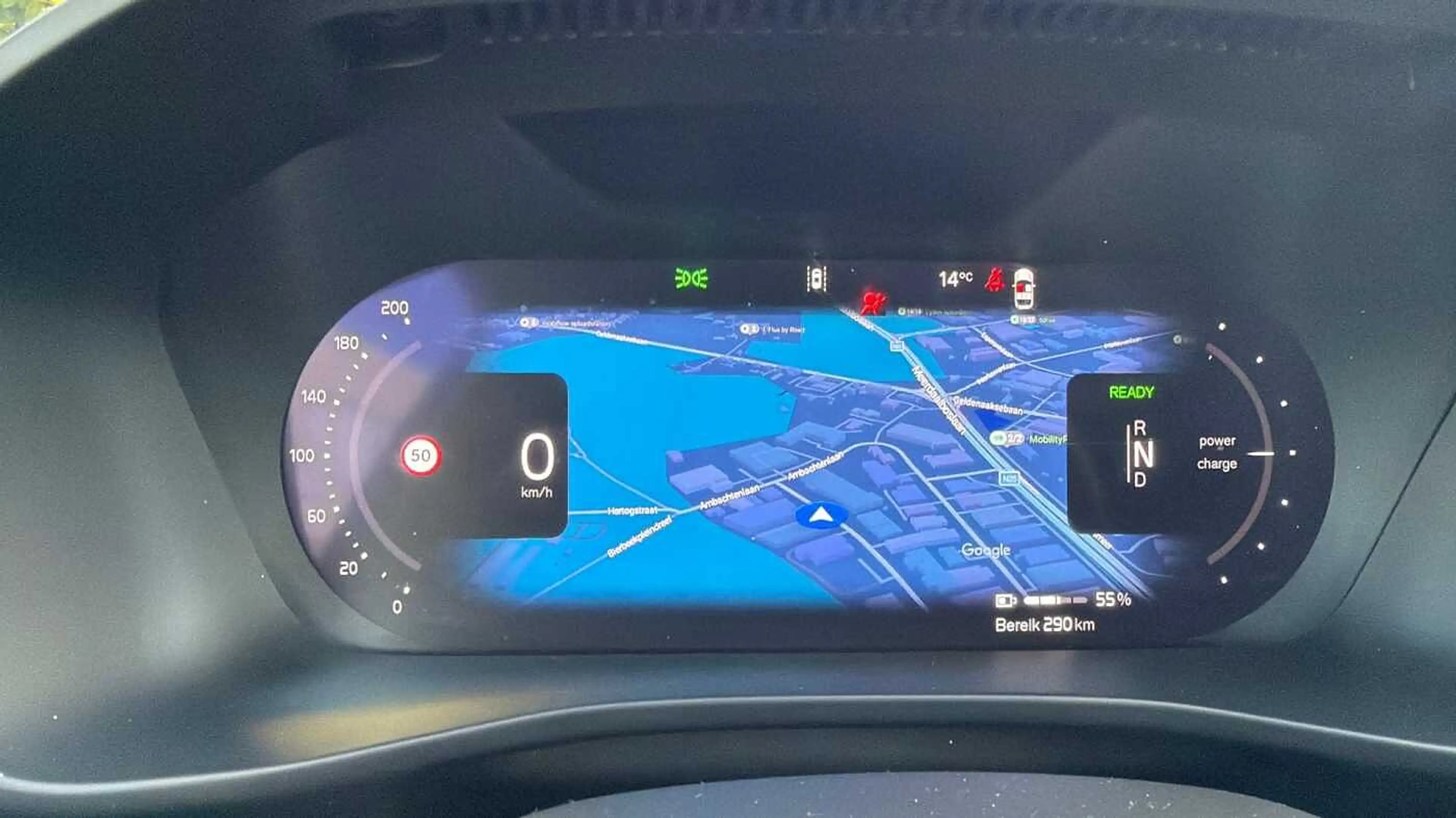 Volvo C40 Recharge Plus, Single Motor Extended Range, Elektr — photo 12