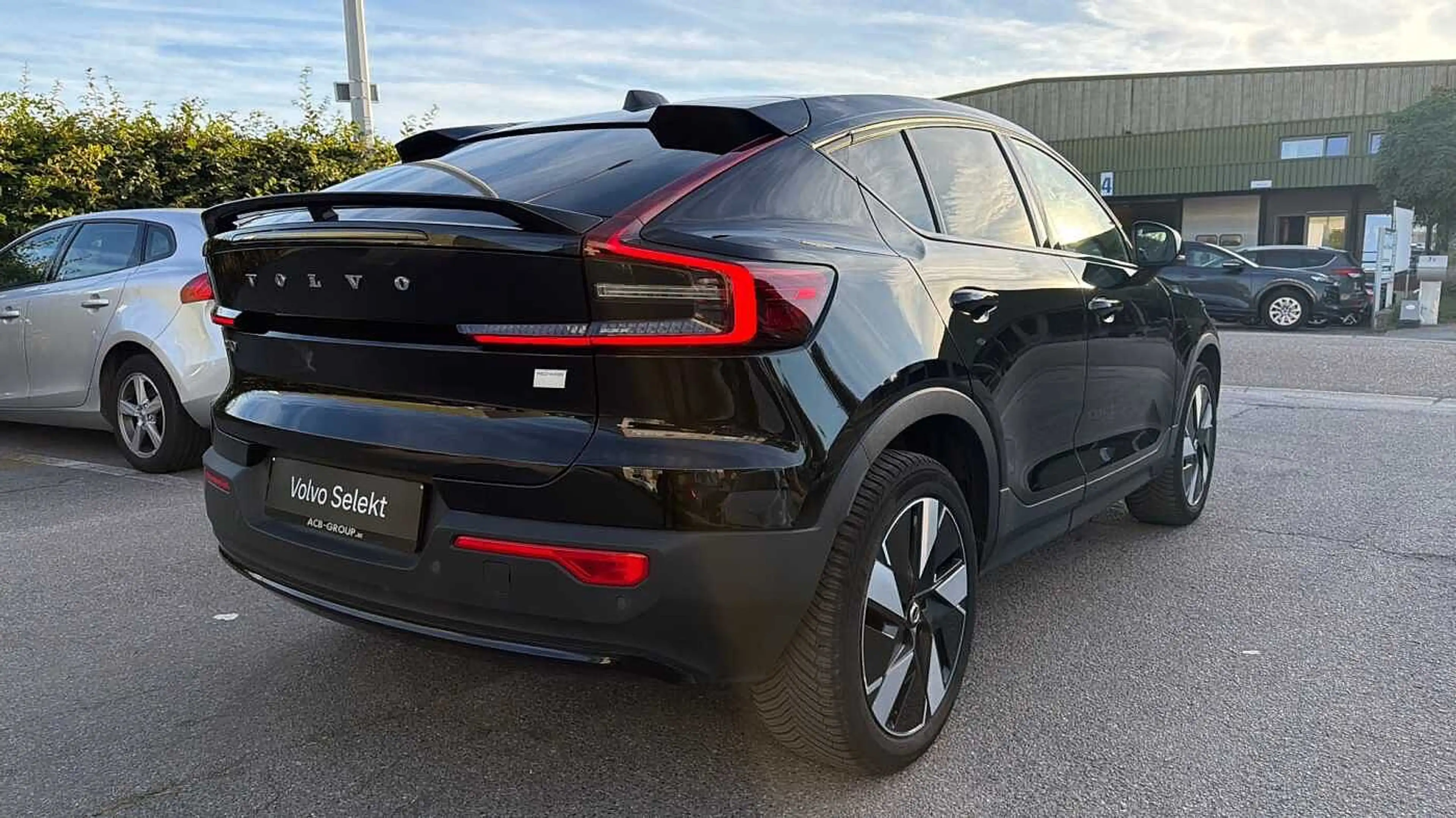 Volvo C40 Recharge Plus, Single Motor Extended Range, Elektr — photo 4
