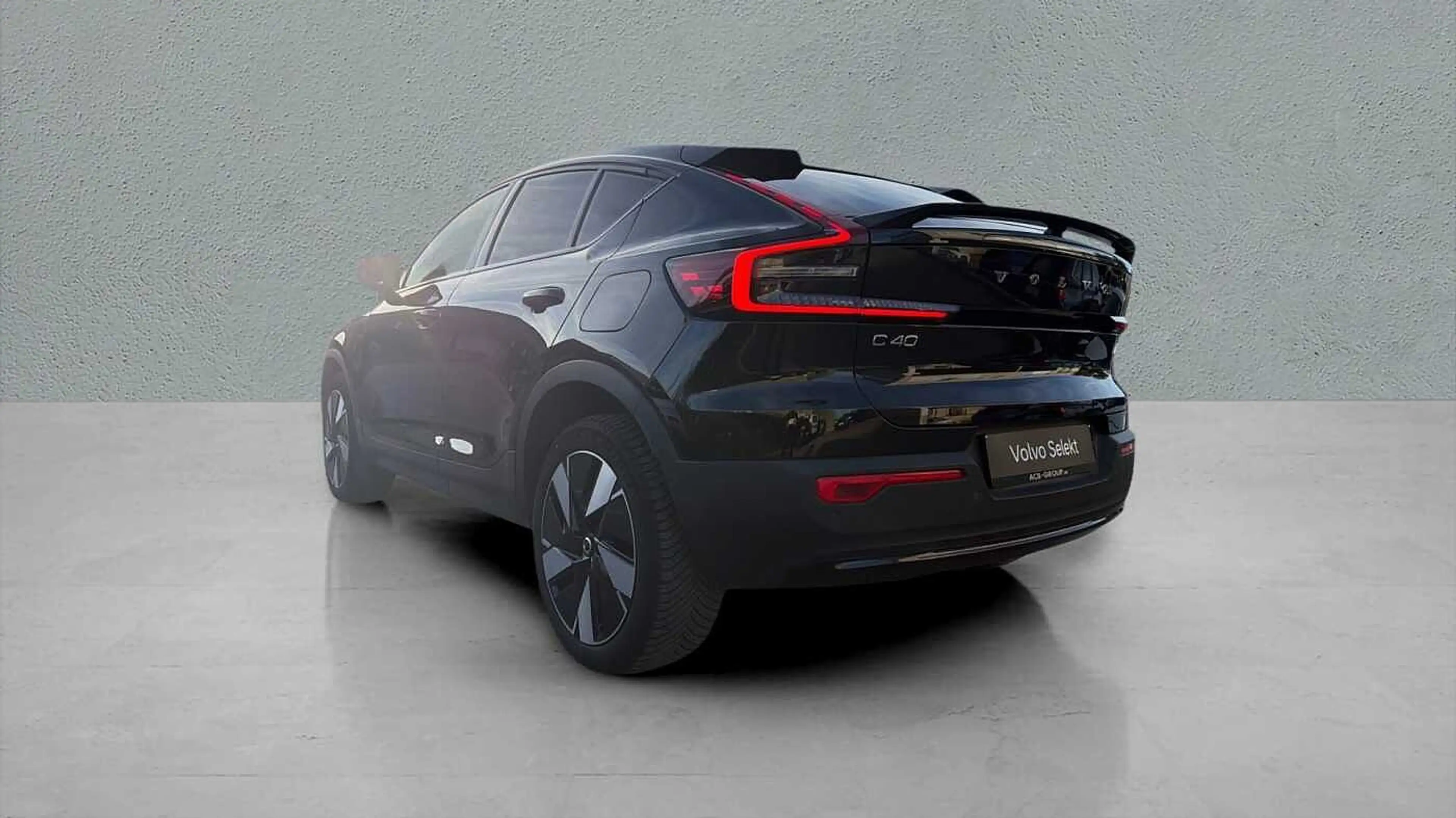 Volvo C40 Recharge Plus, Single Motor Extended Range, Elektr — photo 2