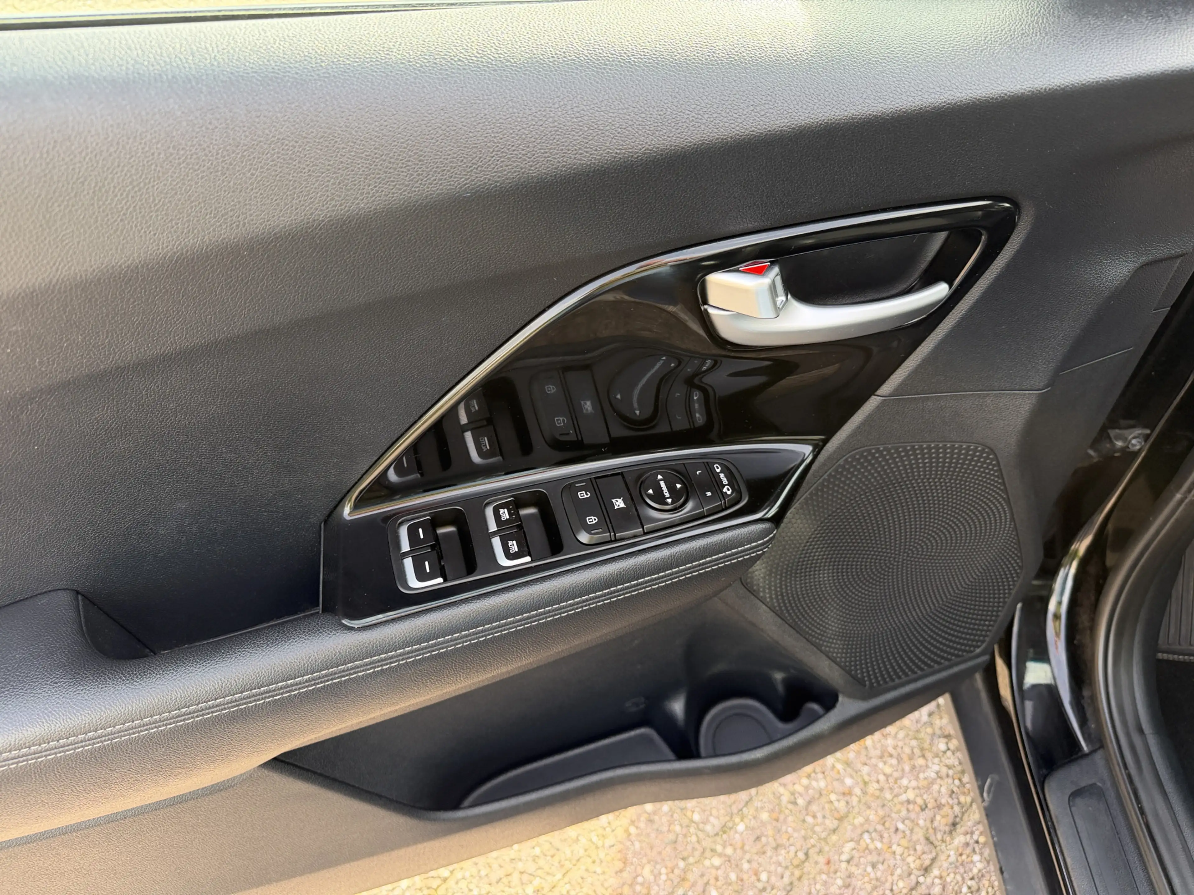 Kia Niro 1.6 GDi Hybrid DynamicLine Carplay/Clima/Cruise — photo 6