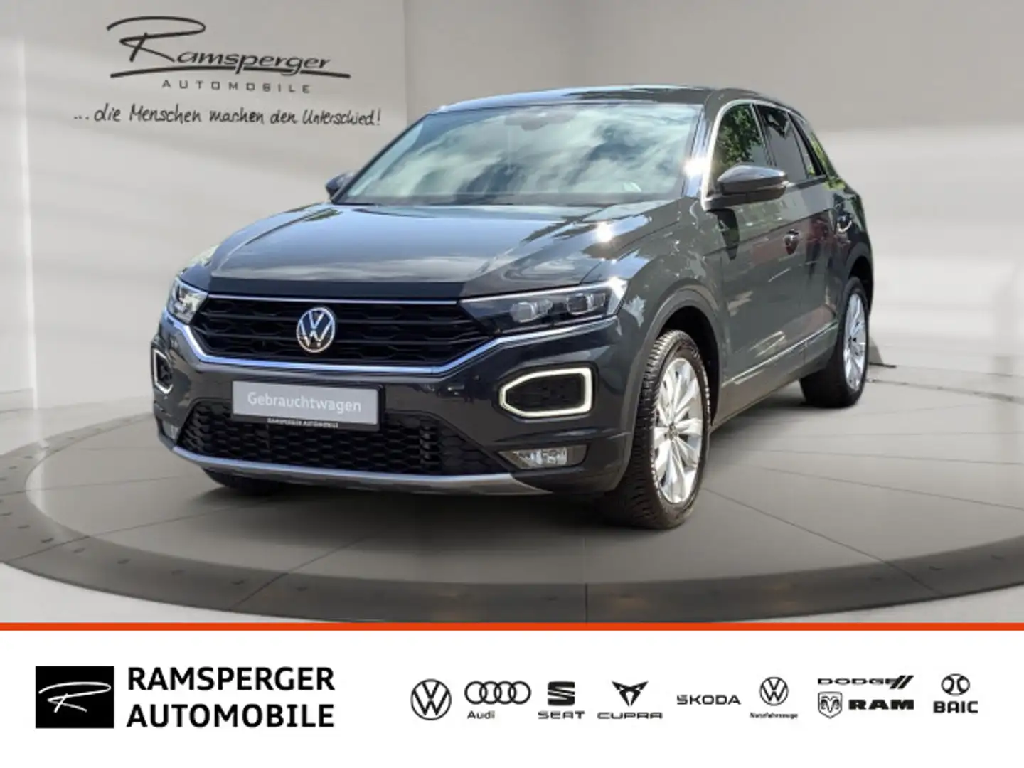 Volkswagen T-Roc 1.5 TSI DSG Sport ACC LED APP SHZ Kamera Grau - 1
